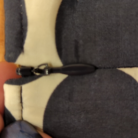 Banana Republic - Picture 8 of 10